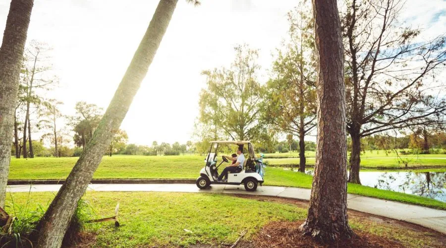 Tips For Driving A Golf Cart On The Course